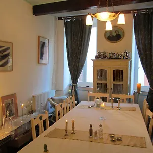 La Maison De Natasha Bed and breakfast